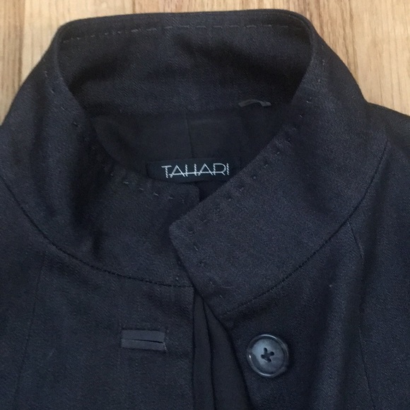 Tahari blazer - Picture 2 of 7